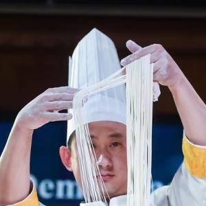 贵州美食走进马德里 西班牙民众“跟着美食游贵州”