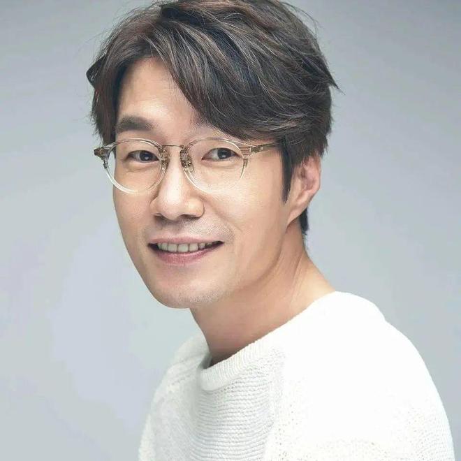 韩国男演员宋英奎突然去世，年仅55岁.jpg