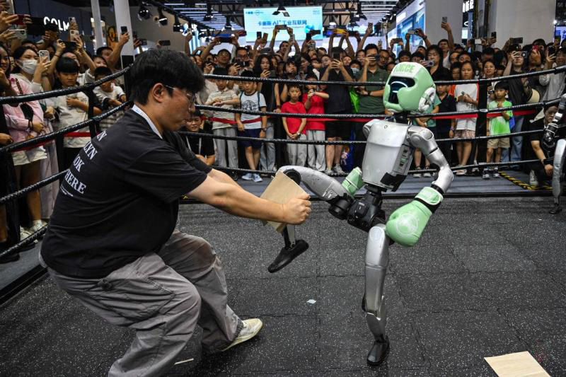 TOPSHOTS-TOPSHOT-CHINA-TECHNOLOGY-AI-CONFERENCE-021744.jpg