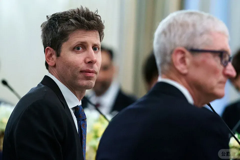 OpenAI Sam Altman and Apple CEO Tim Cook.jpg