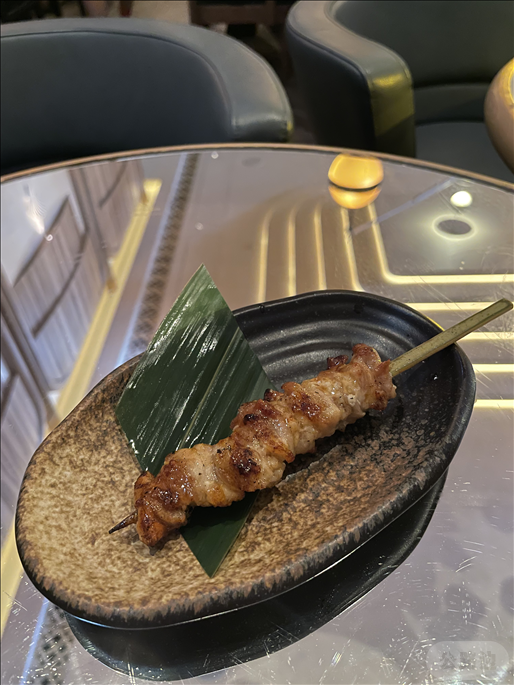 香港时尚酒吧与居酒屋美食 (6).png