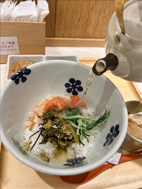 一人で日本で10日間何を食べましたか (5).png