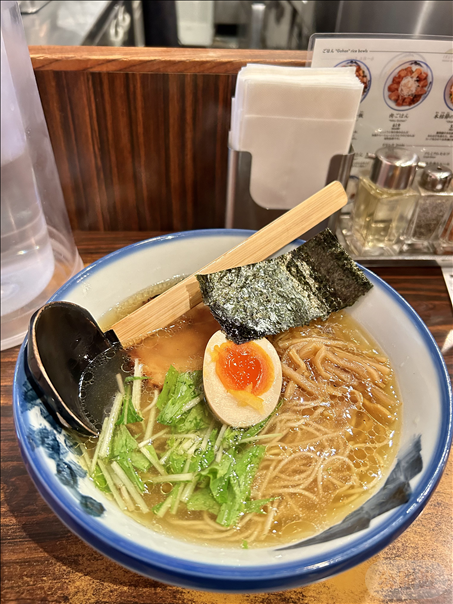 一人で日本で10日間何を食べましたか (8).png