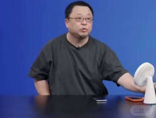 罗永浩星期五（9月12日）晚在多个平台直播，谈“西贝预制菜风波”.jpg