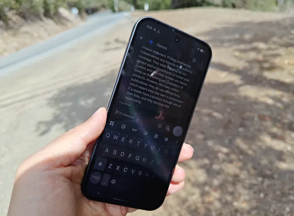 You can even access the Gemini chatbot through Google Messages, one of the suppo.png