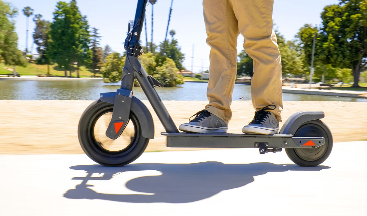 Razor C25 Electric Scooter (1).jpg
