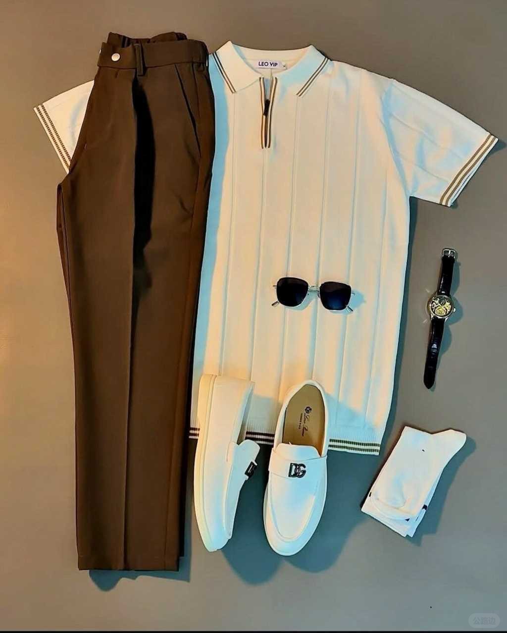 Boys wearing these colors are the most captivating (1).jpg