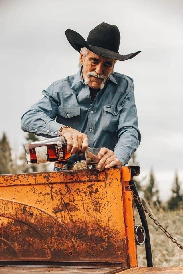 Filson Life is the most Yellowstone style brand among many retro brands (6).jpg