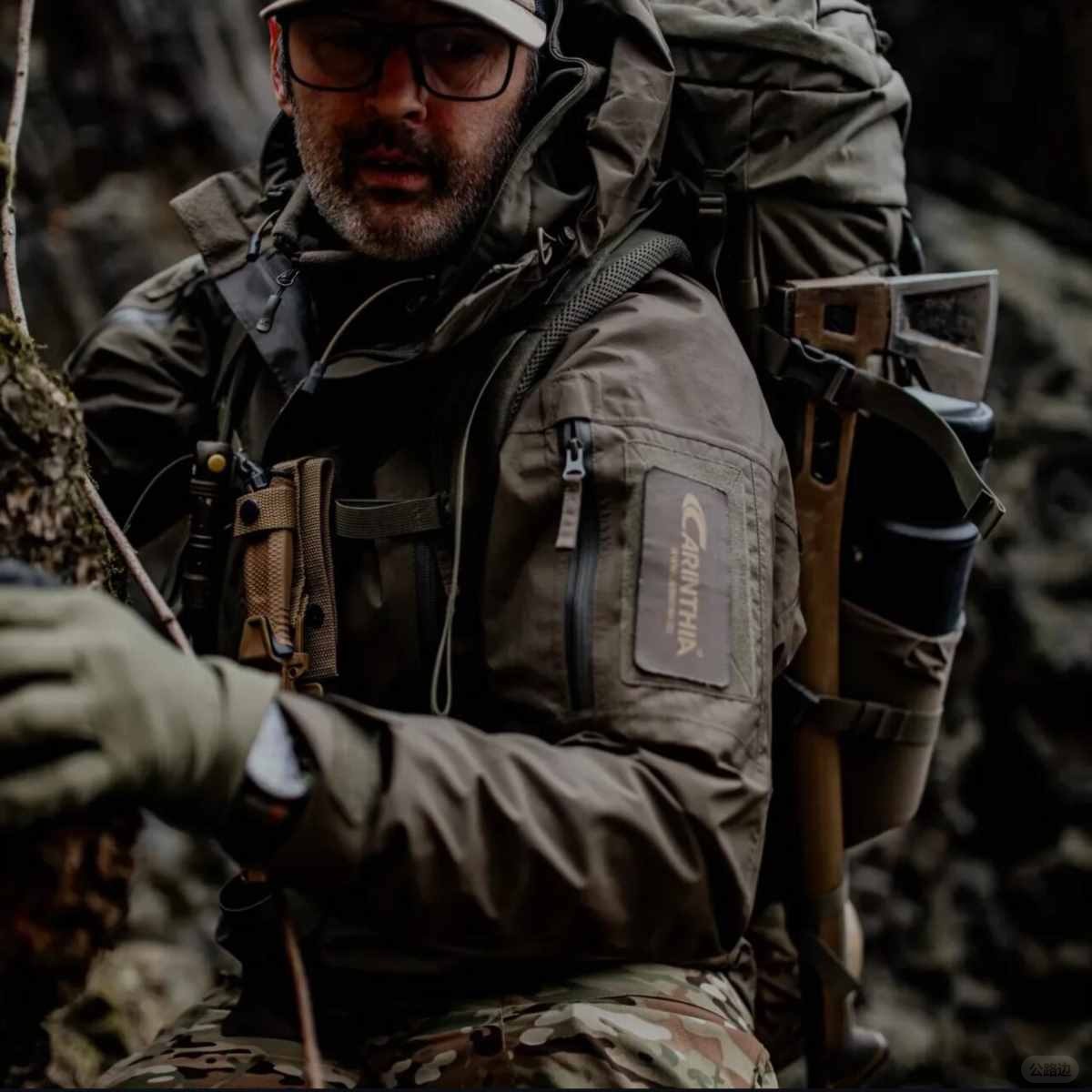 Tactical equipment is the evil path of outdoor enthusiasts (2).jpg