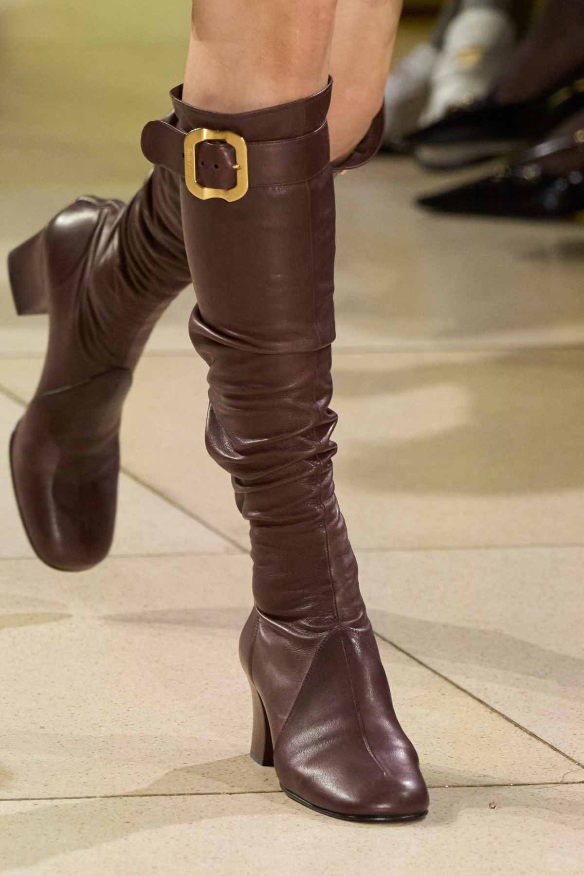 Showroom hits shoes and boots directly (5).jpg