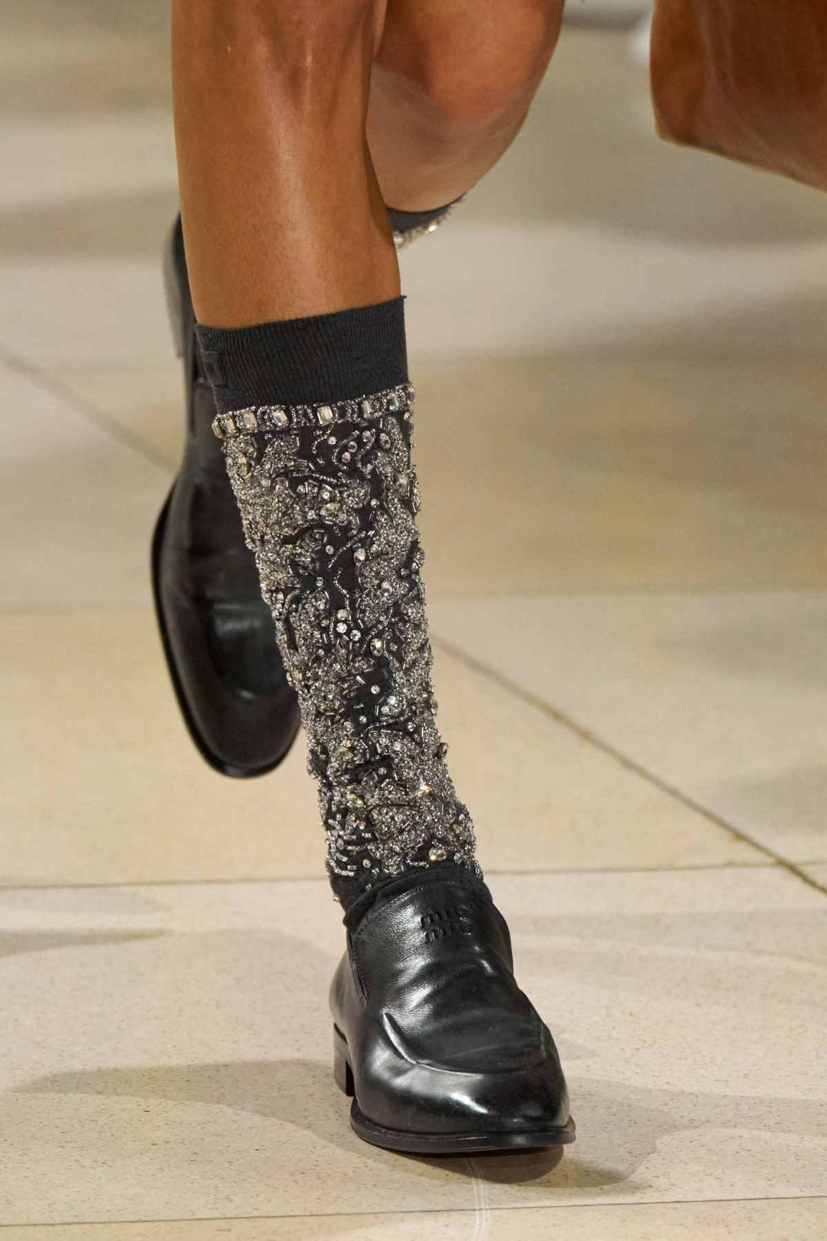 Showroom hits shoes and boots directly (12).jpg
