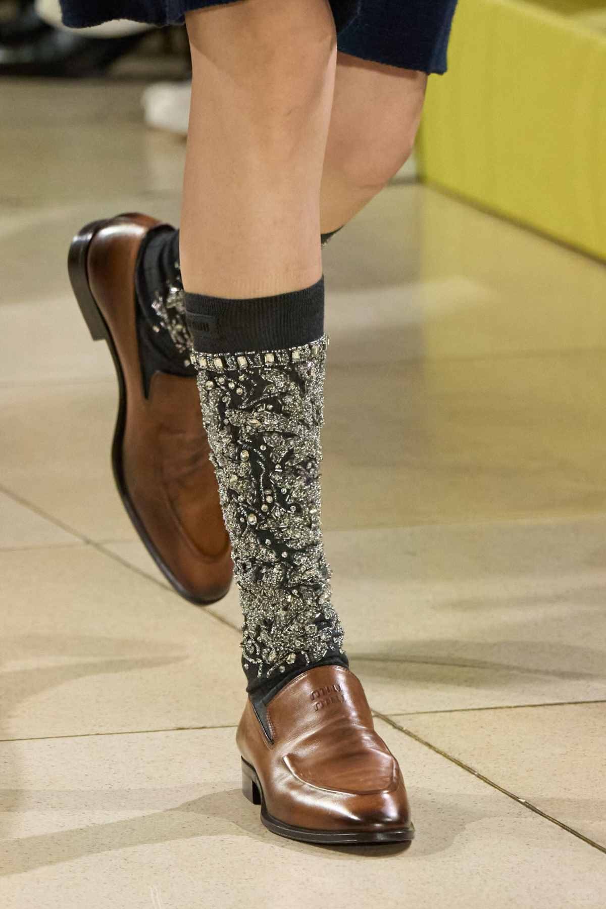 Showroom hits shoes and boots directly (13).jpg