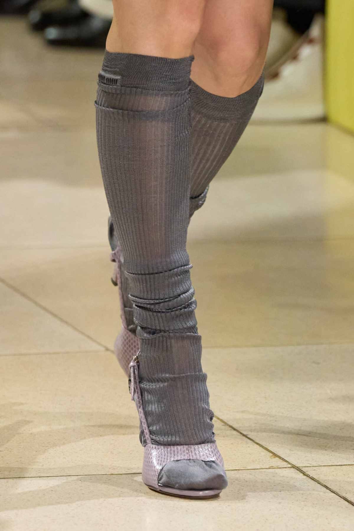 Showroom hits shoes and boots directly (15).jpg