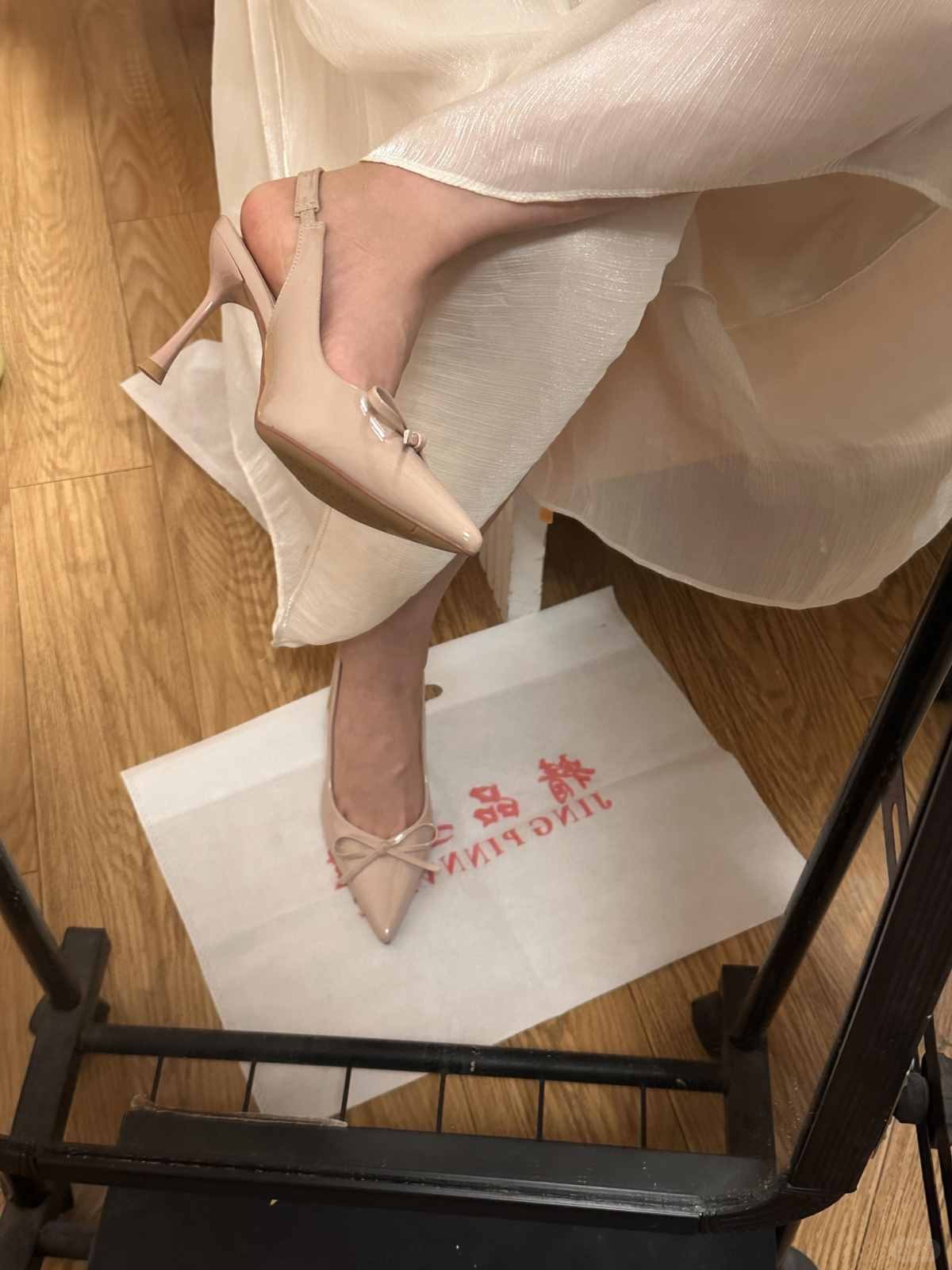 Real evaluation of 8cm temperament nude colored high heels (3).jpg