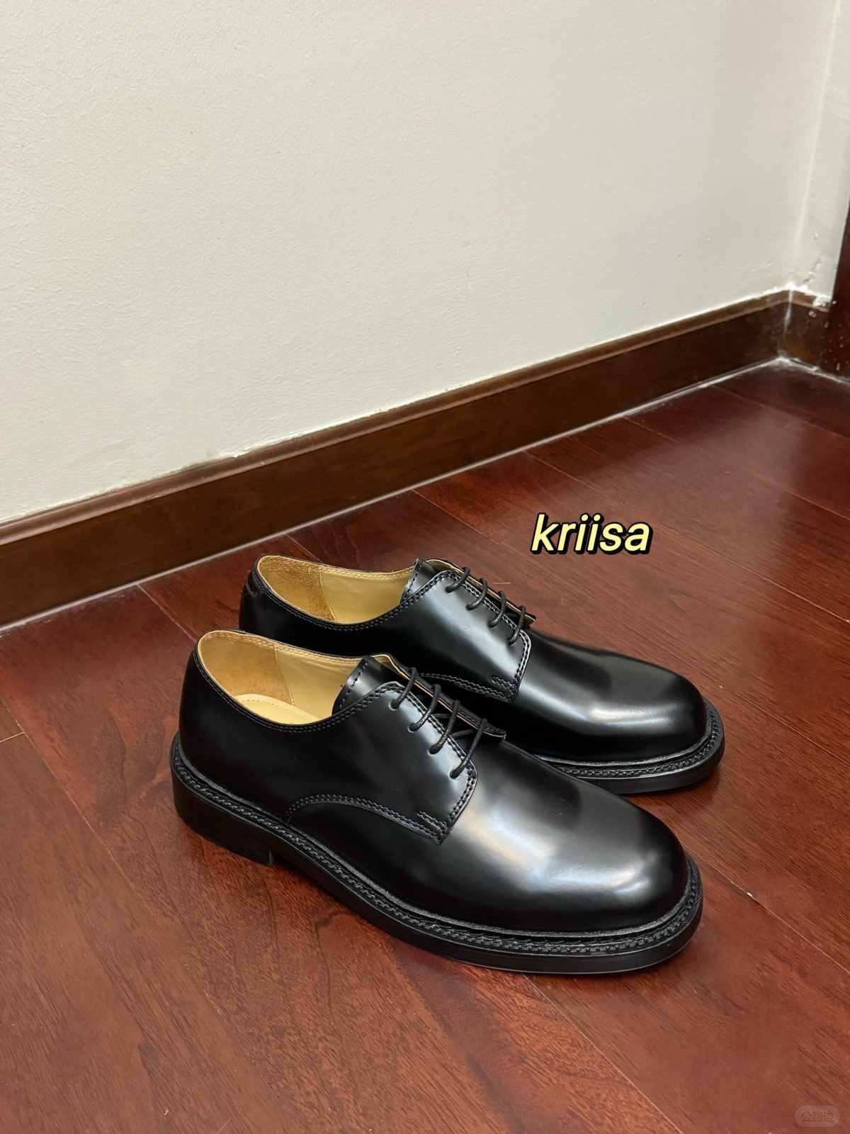 Versatile commuting shoes for autumn and winter wear (4).jpg