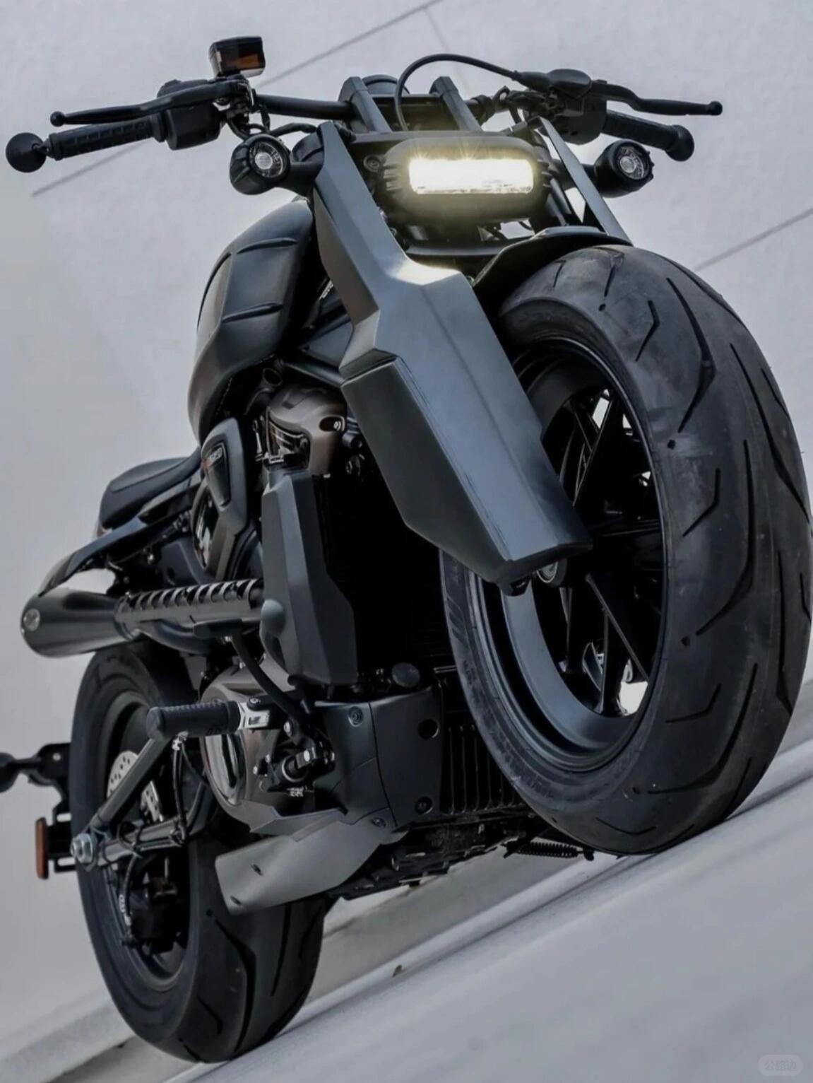 motorcycle (2).jpg