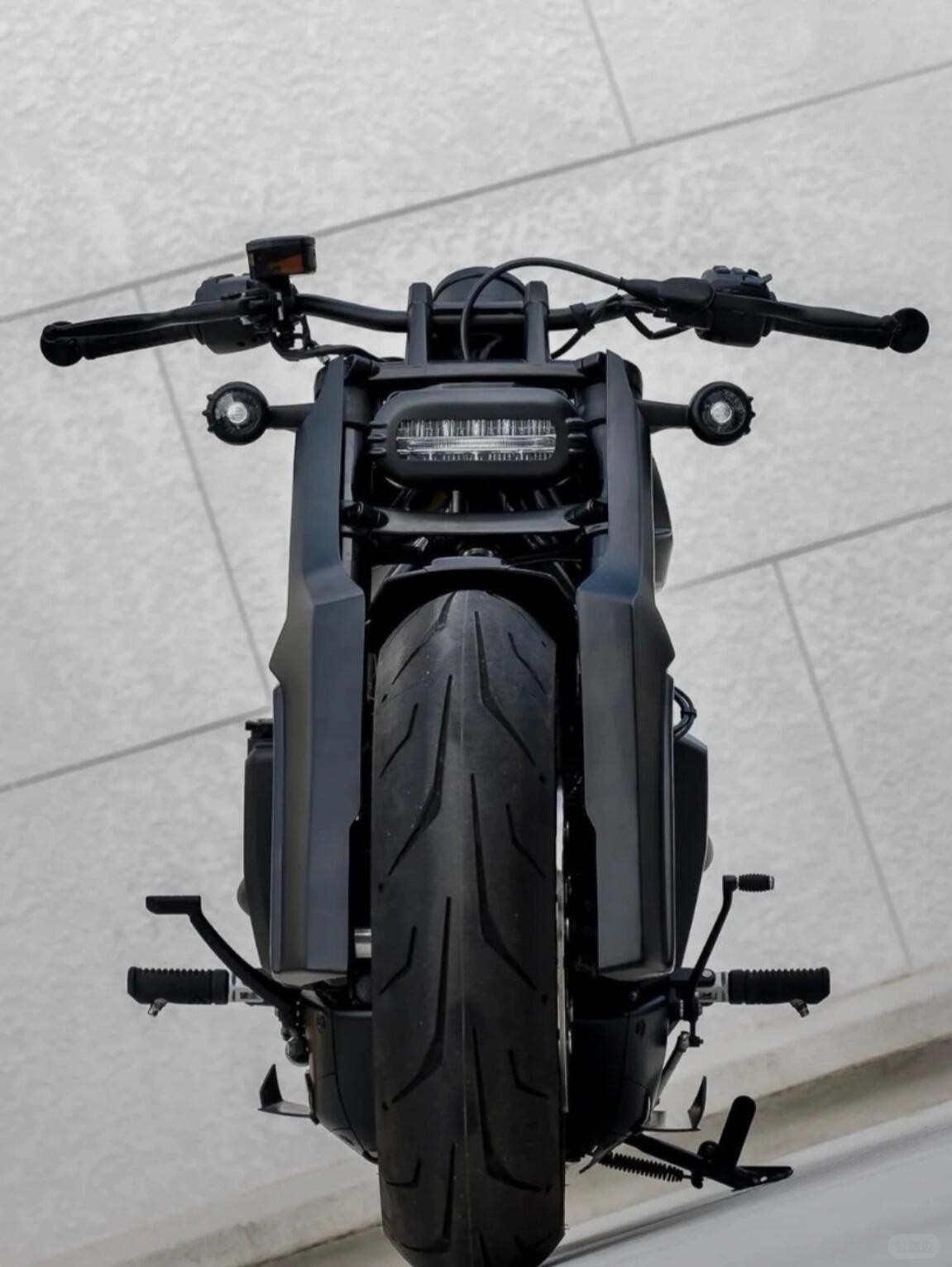 motorcycle (3).jpg