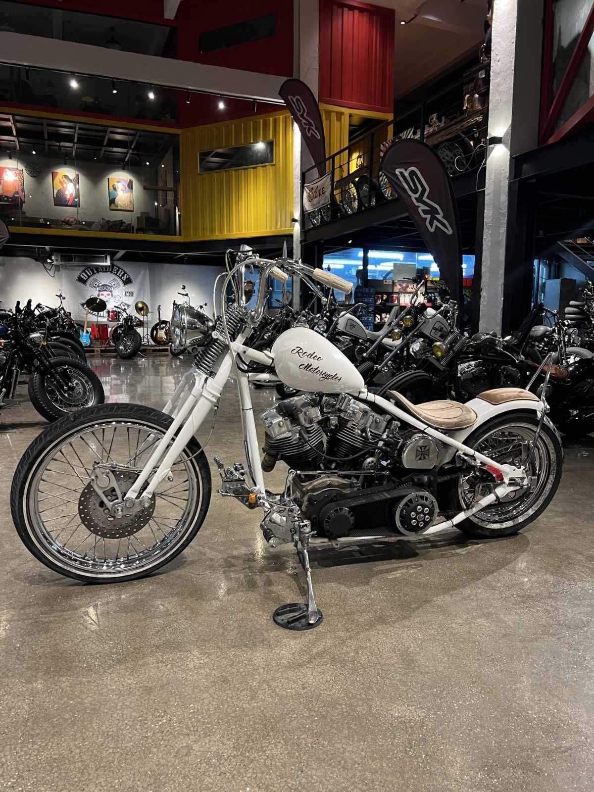 Harley shovel chopper motorcycle (8).jpg