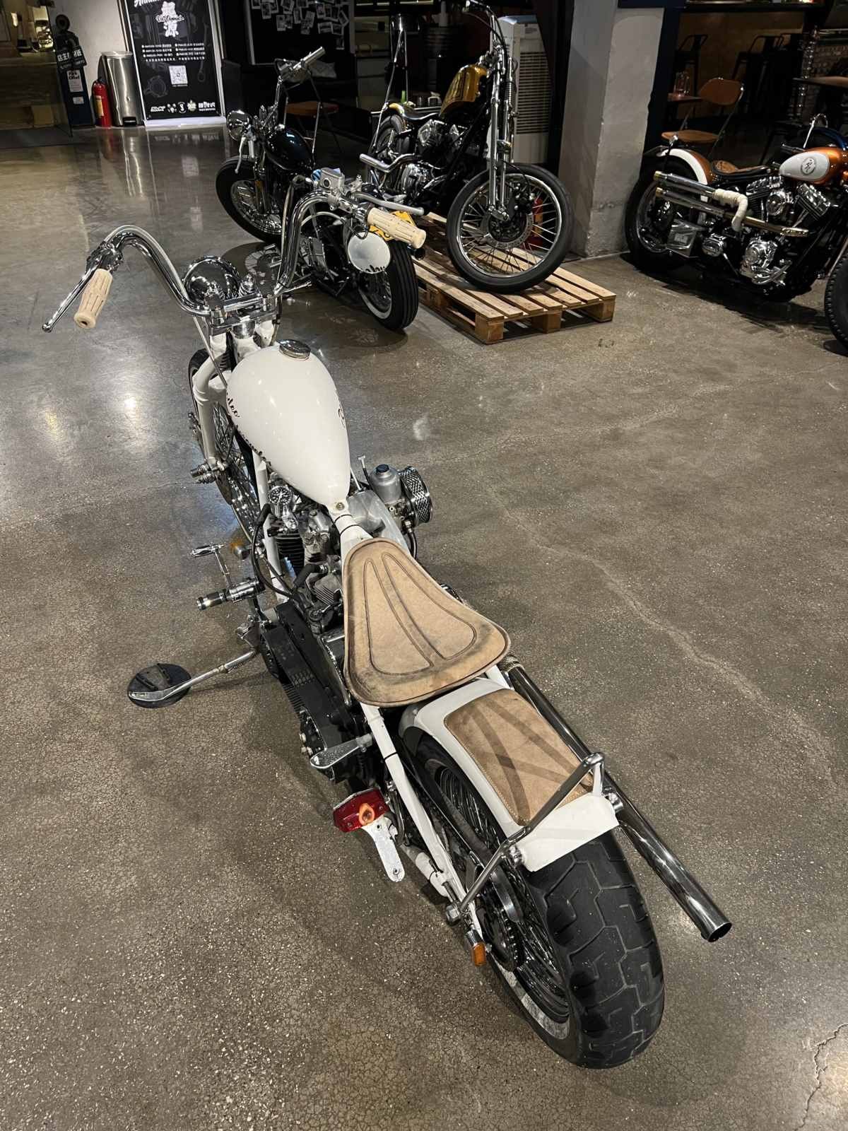 Harley shovel chopper motorcycle (9).jpg