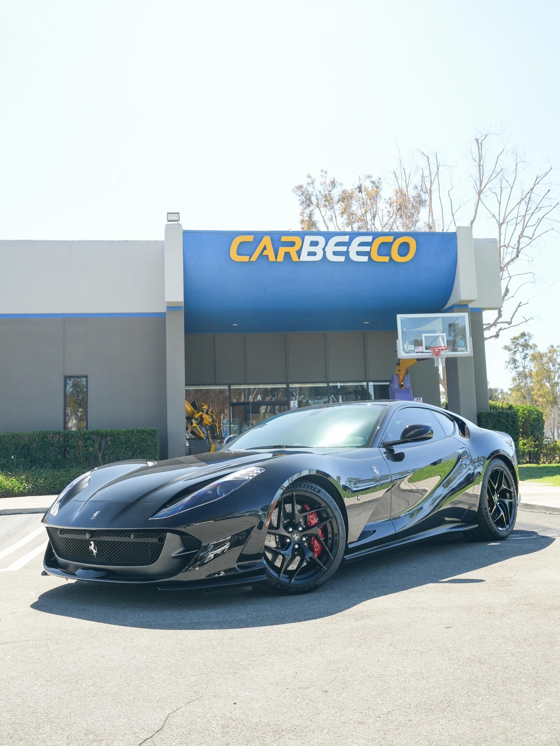 Ferrari 812 (1).jpg