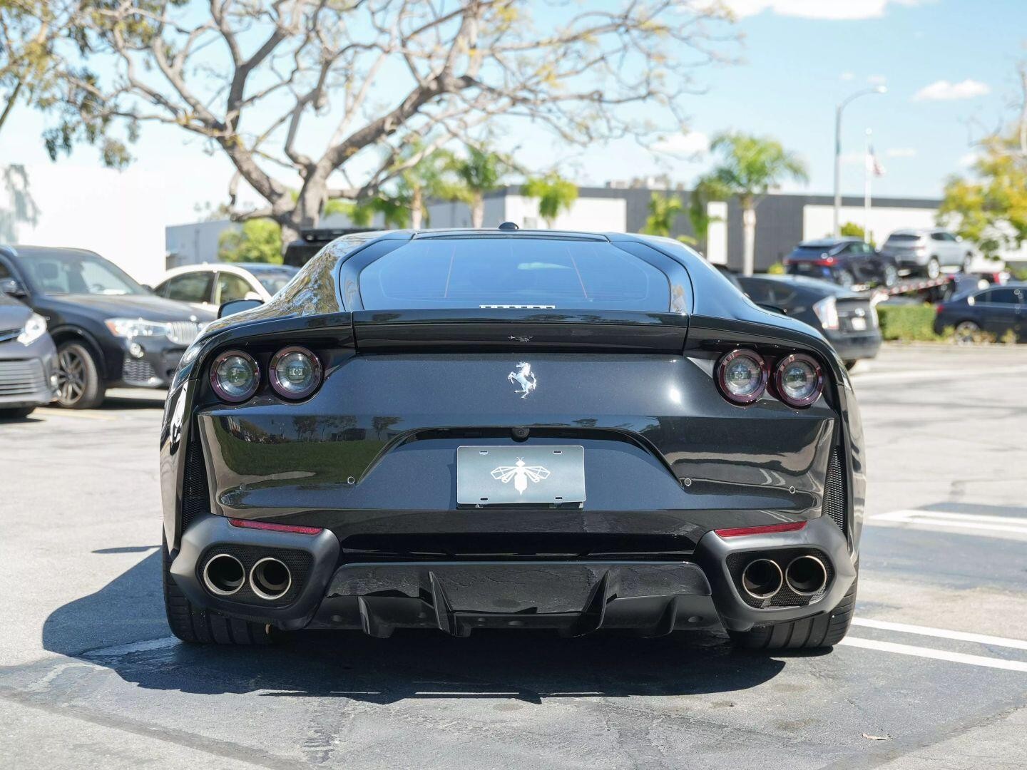 Ferrari 812 (6).jpg