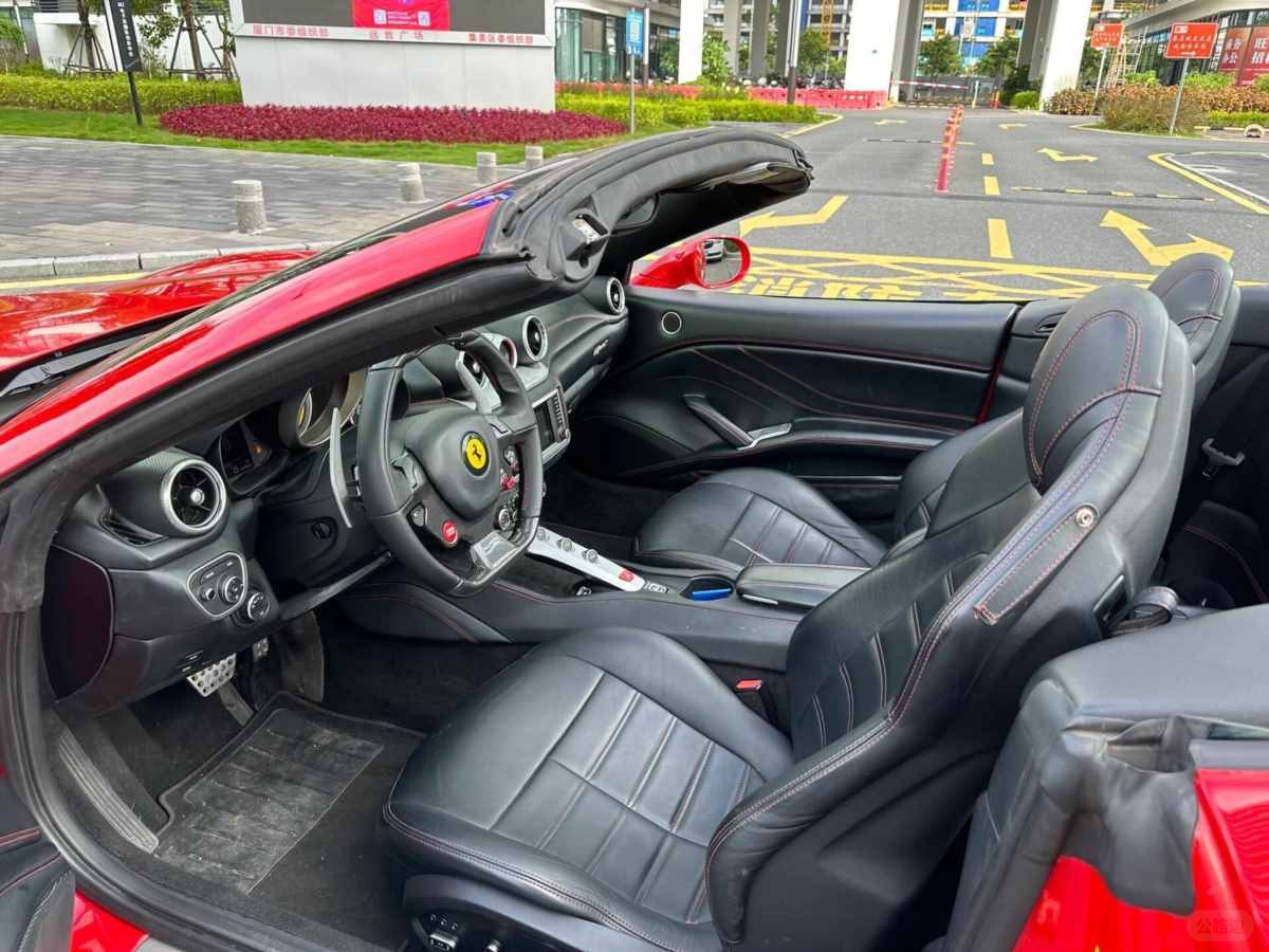 Ferrari California T (3).jpg