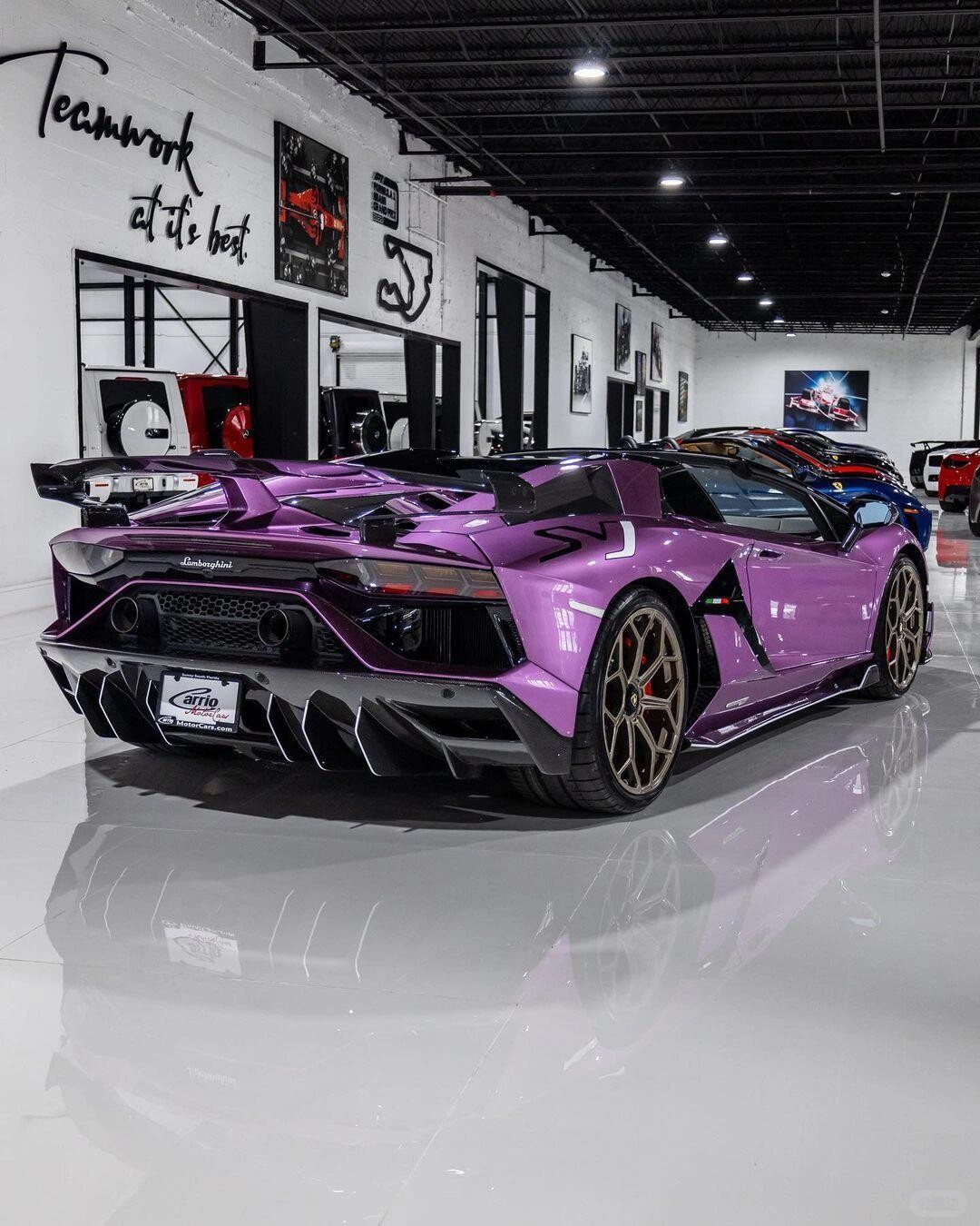 Lamborghini Aventador SVJ Roadster (1).jpg