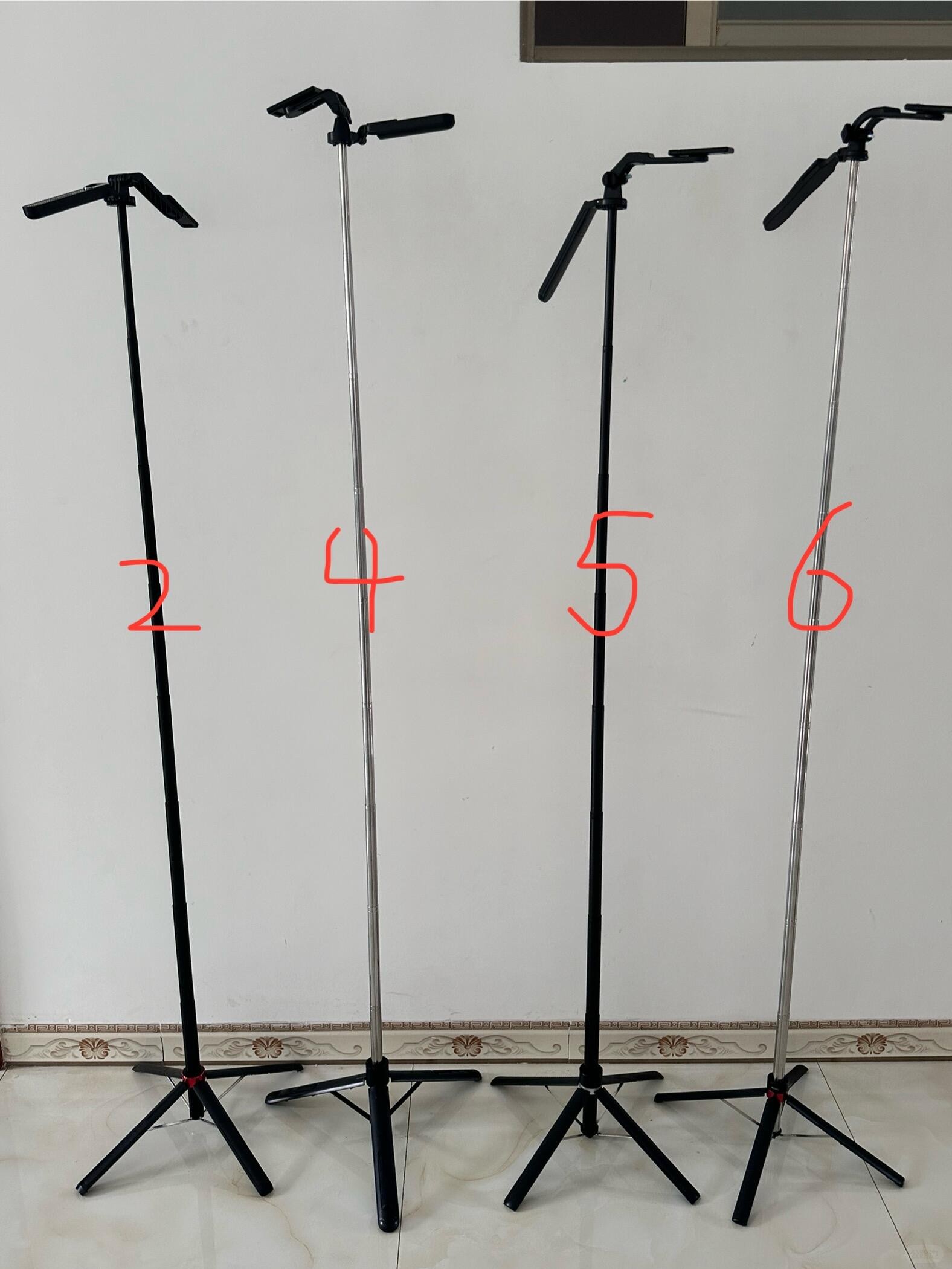 Photo stand (3).jpg