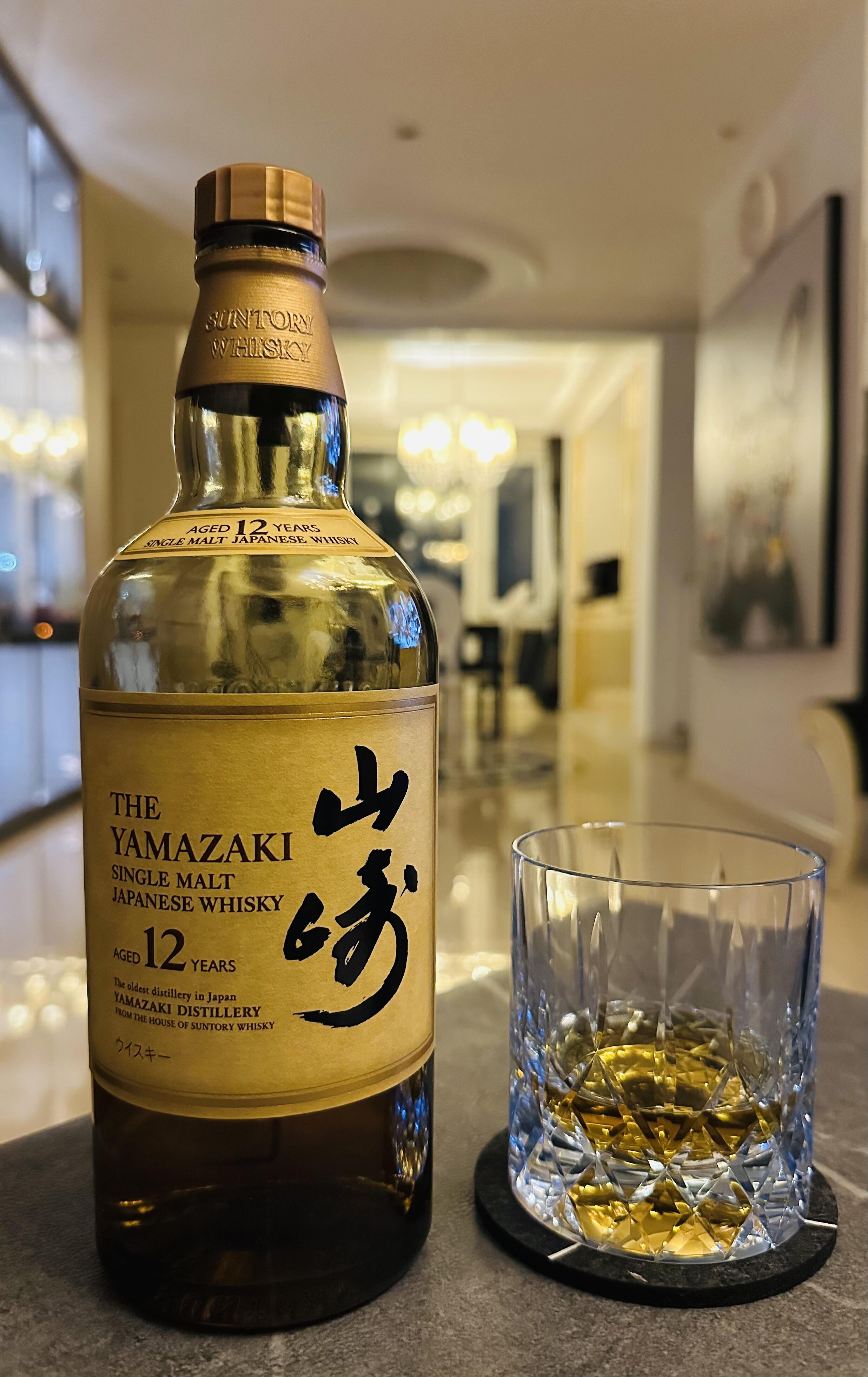 Yamazaki's 12-year-old liquor has a high premium.jpg