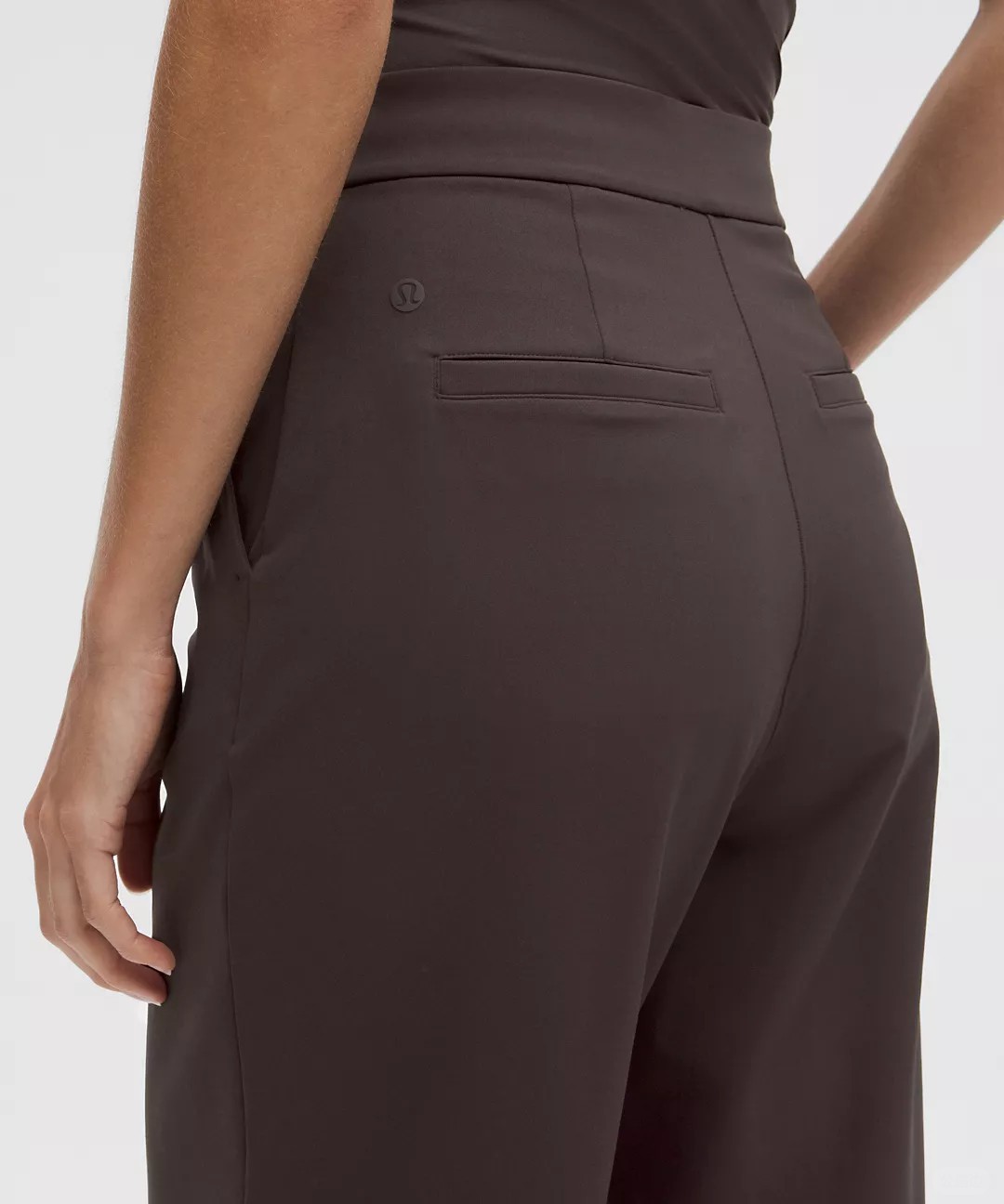 Daydrift High-Rise Jogger (6).jpeg