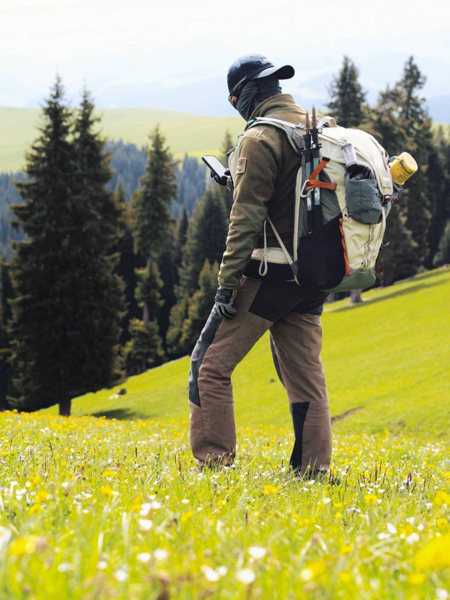 Outdoor photography bag for people (6).jpg