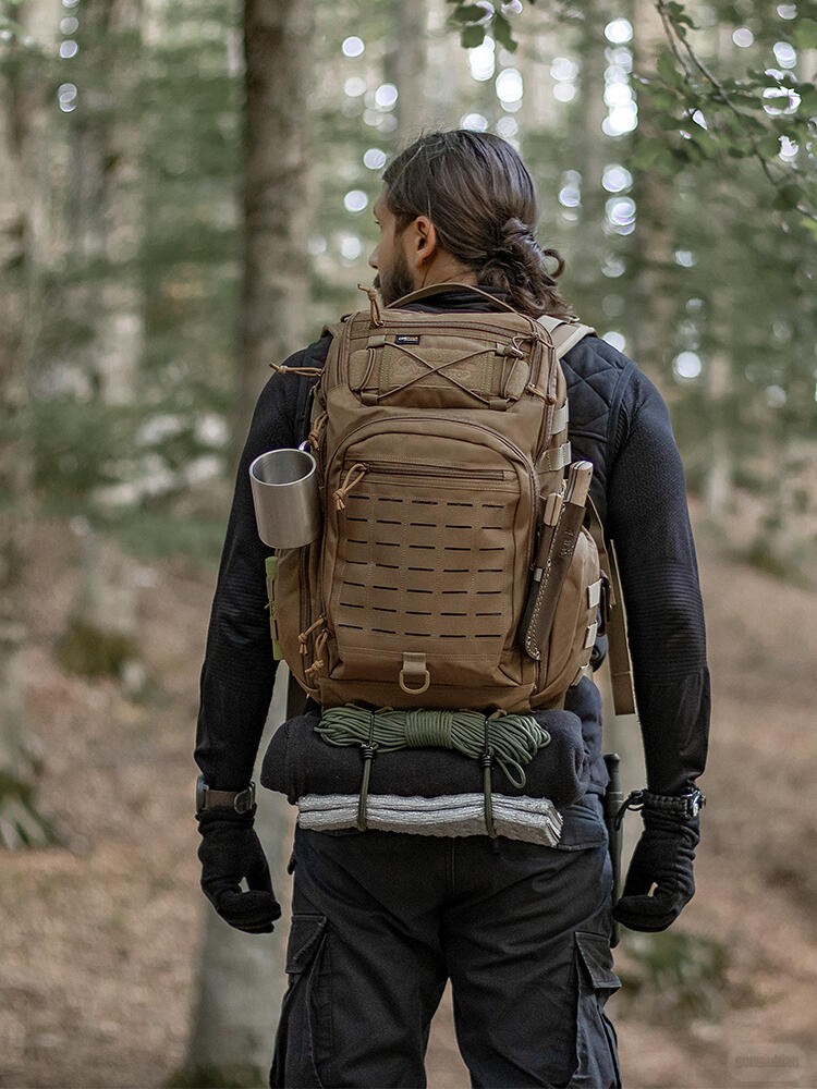 Magotapu backpack (4).jpg