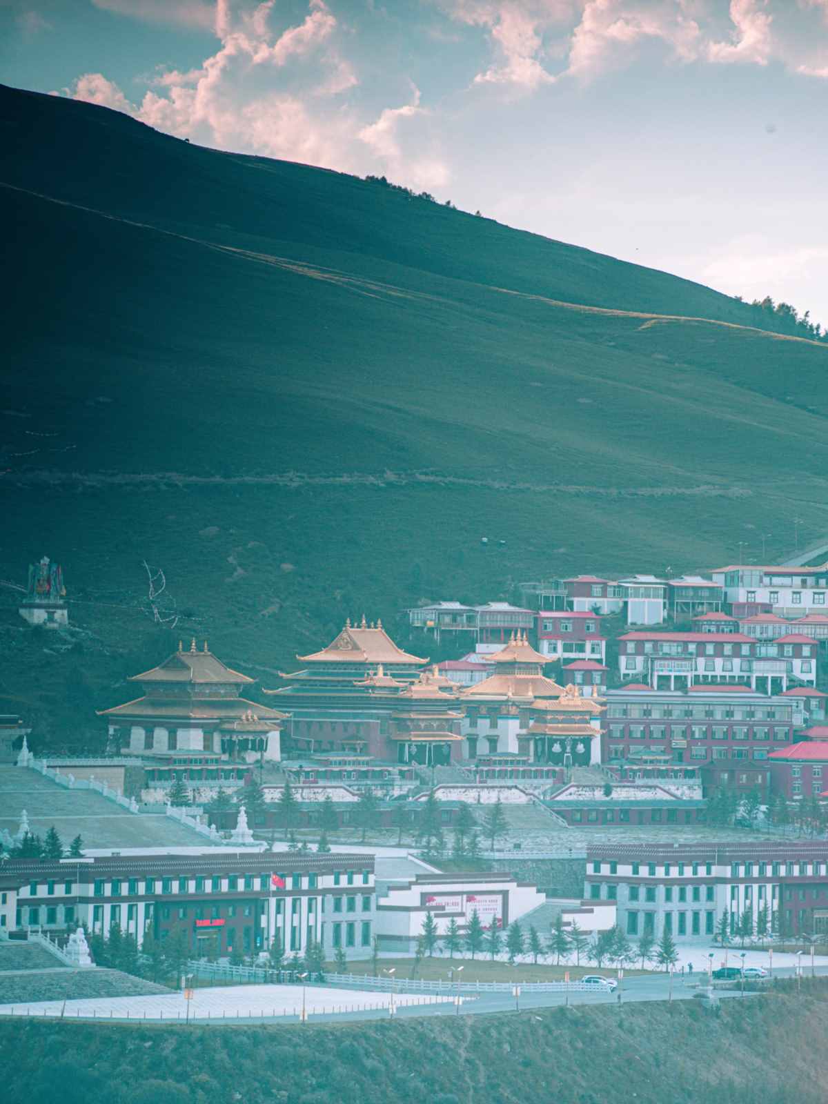 Reverse tourism is so exciting, a severely underestimated small town in western .jpg