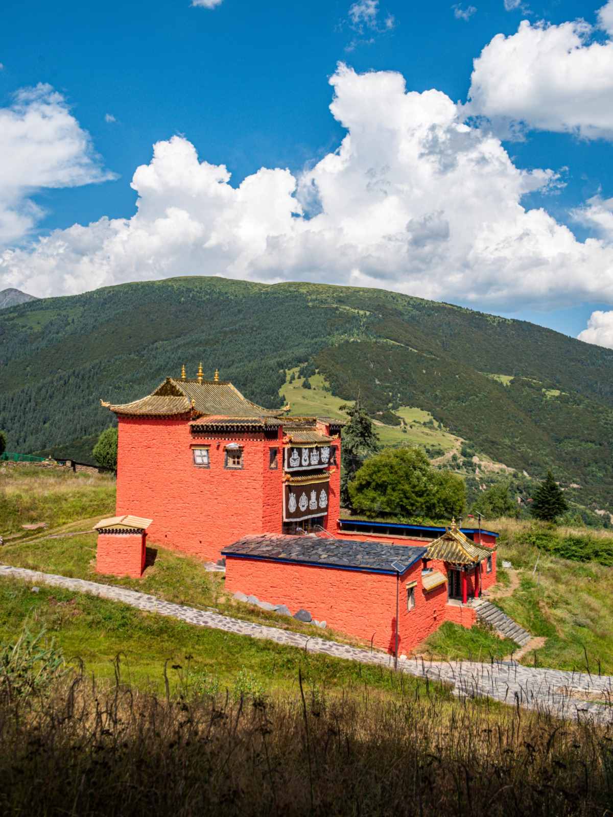 Reverse tourism is so exciting, a severely underestimated small town in western .jpg