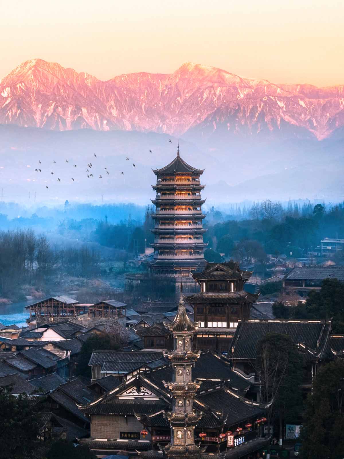 Within an hour around Chengdu, I was amazed by the millennium old town under the (1).jpg