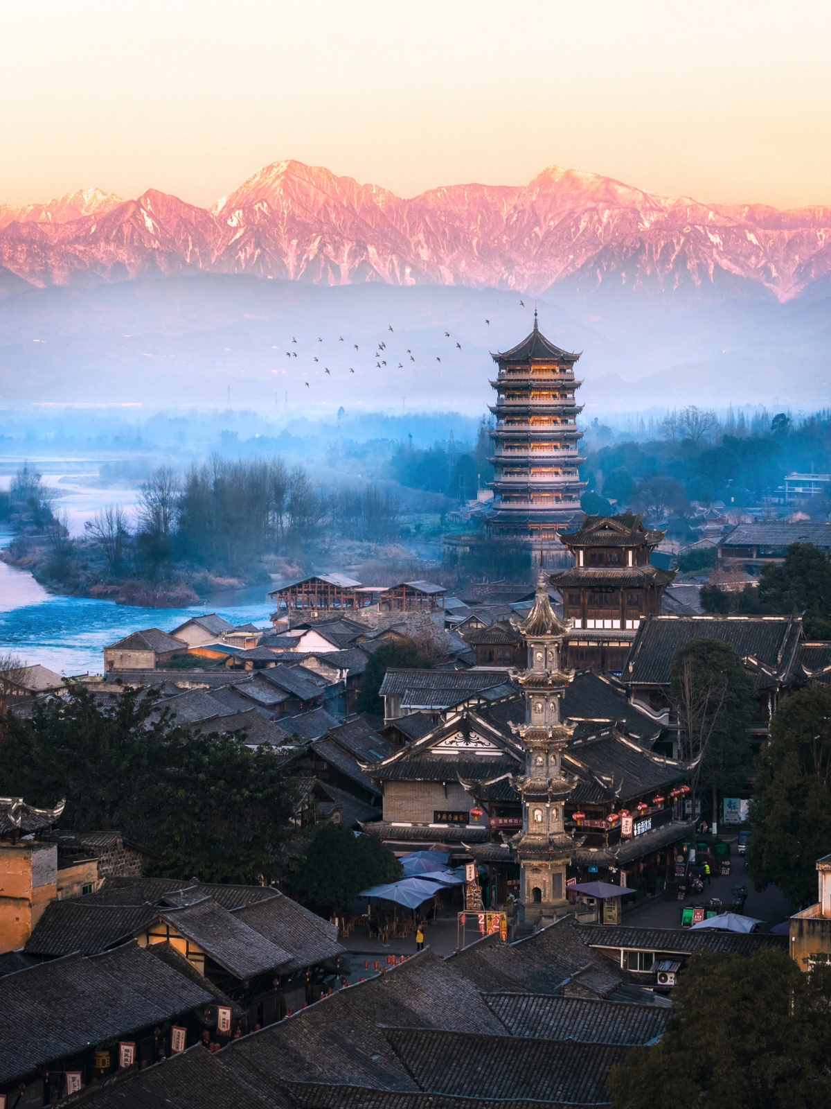 Within an hour around Chengdu, I was amazed by the millennium old town under the (6).jpg