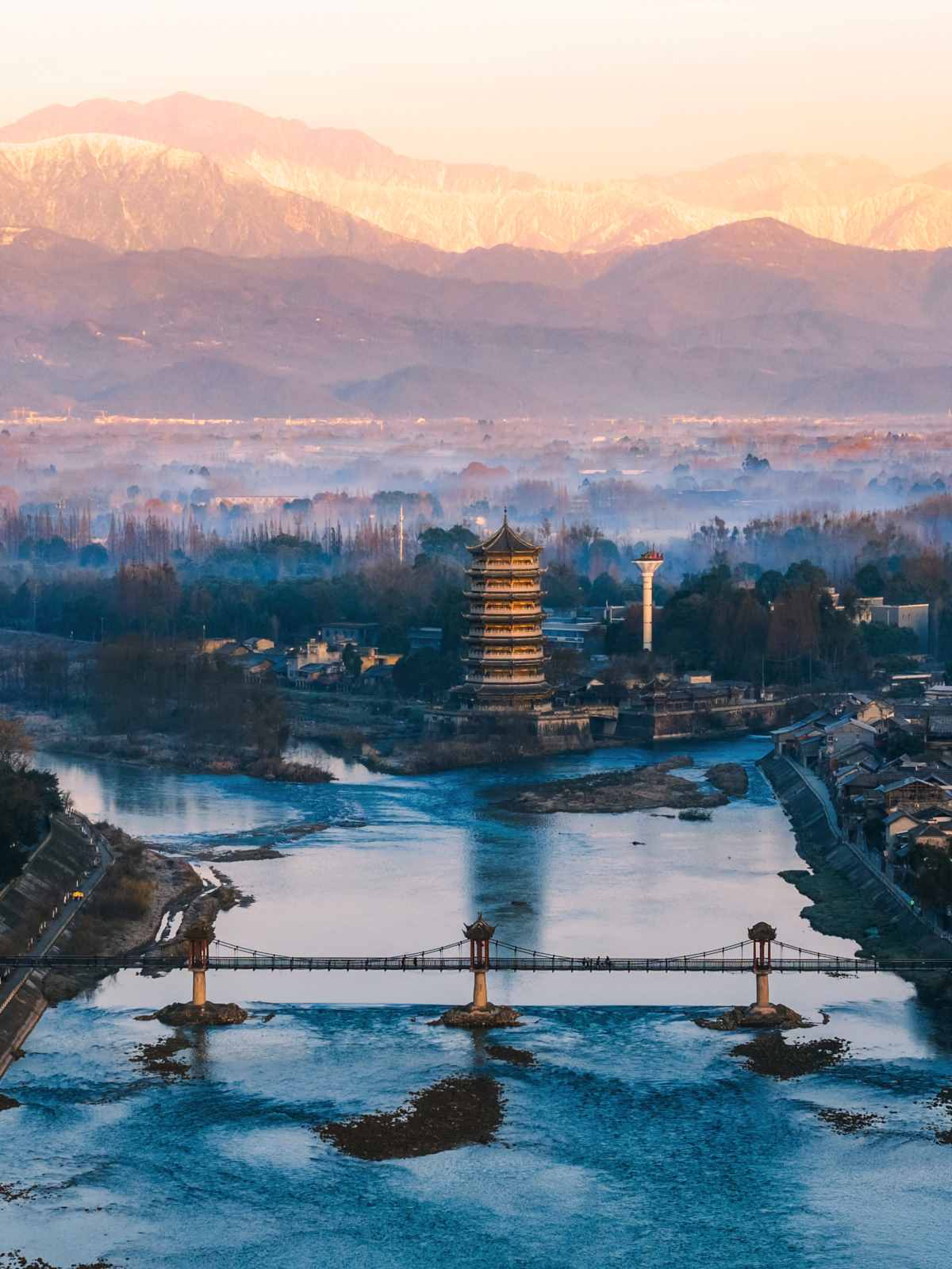 Within an hour around Chengdu, I was amazed by the millennium old town under the (8).jpg