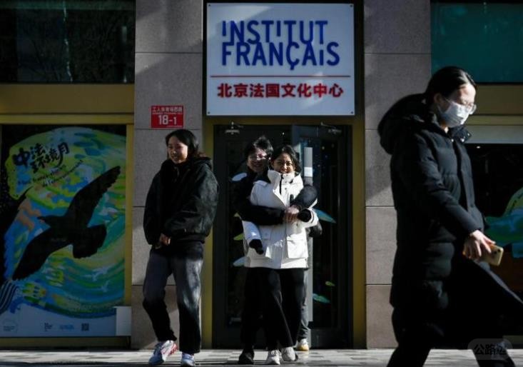 马克龙访华料聚焦经贸议题 在中美夹角为欧盟发声.jpg