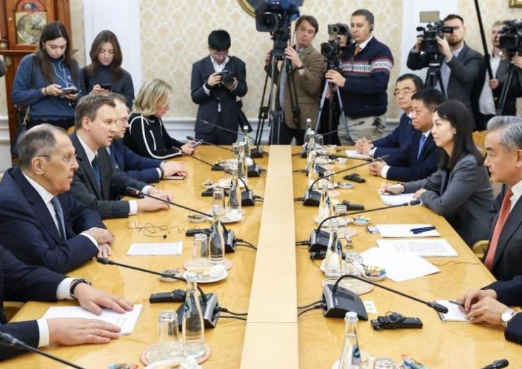 王毅访俄 北京罕见提中俄就涉及日本问题“战略对表”.jpg