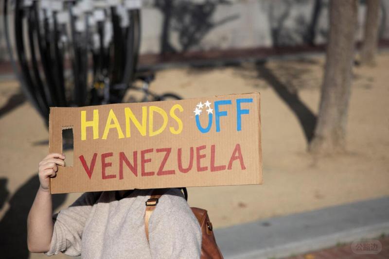 委内瑞拉数千名新兵入伍 土总统促马杜罗保持与美对话.jpg