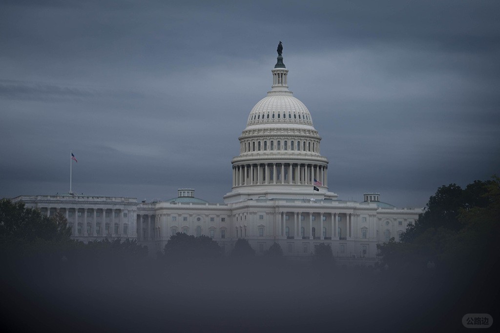 美国国会大厦.jpg