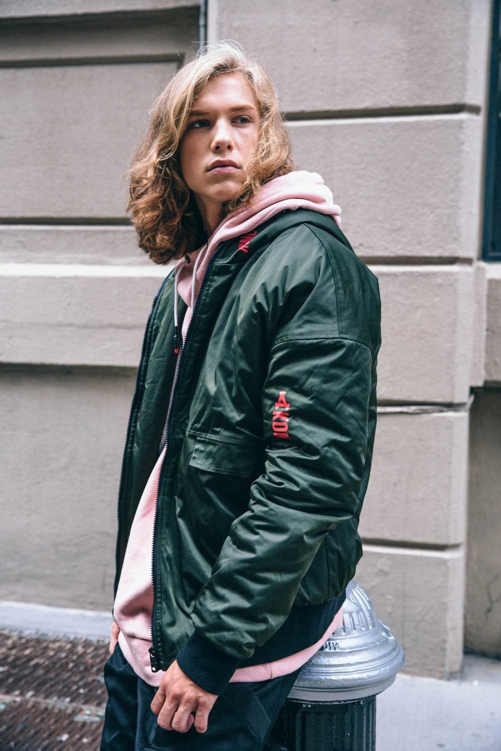 KON 2025 AutumnWinter Knight Series Brooklyn Street Photography Catalog (3).jpg