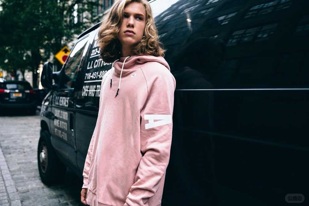 KON 2025 AutumnWinter Knight Series Brooklyn Street Photography Catalog (4).jpg