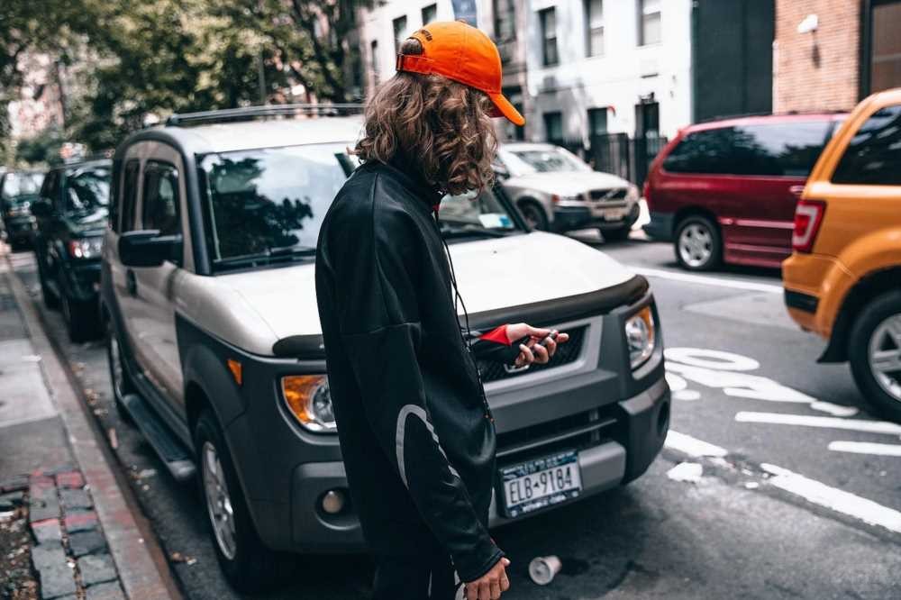 KON 2025 AutumnWinter Knight Series Brooklyn Street Photography Catalog (29).jpg