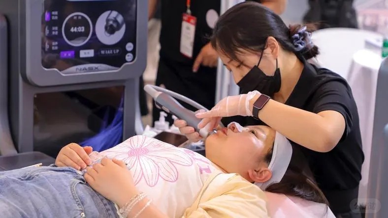 How This Chinese Company Favored by L’Oréal Survived the Capital Winter.webp.jpg