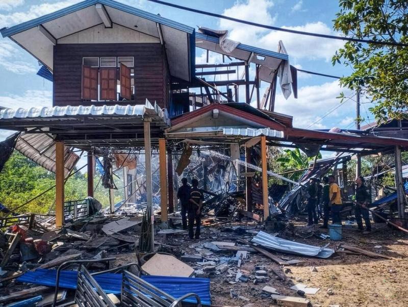 泰柬冲突再升级 泰军要求封锁泰国湾阻物资运往柬埔寨.jpg