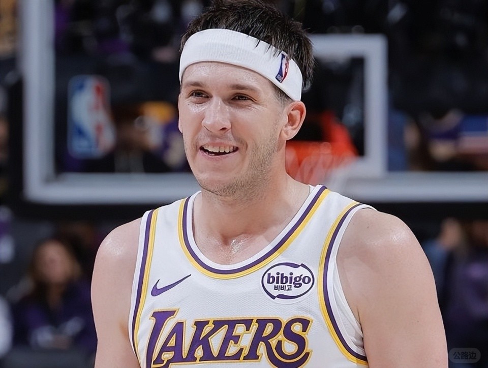 Lakers in a Bind (3).jpg