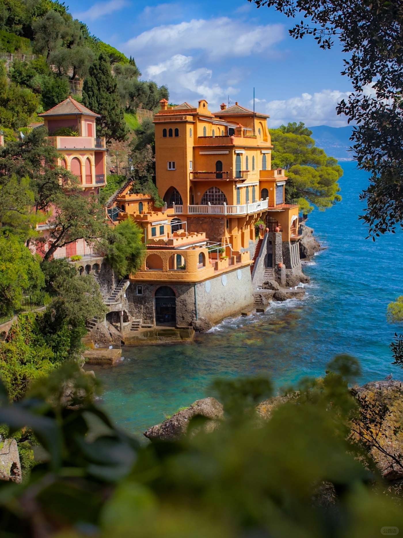 a seemingly obscure and unfamiliar ancient city (11).jpg