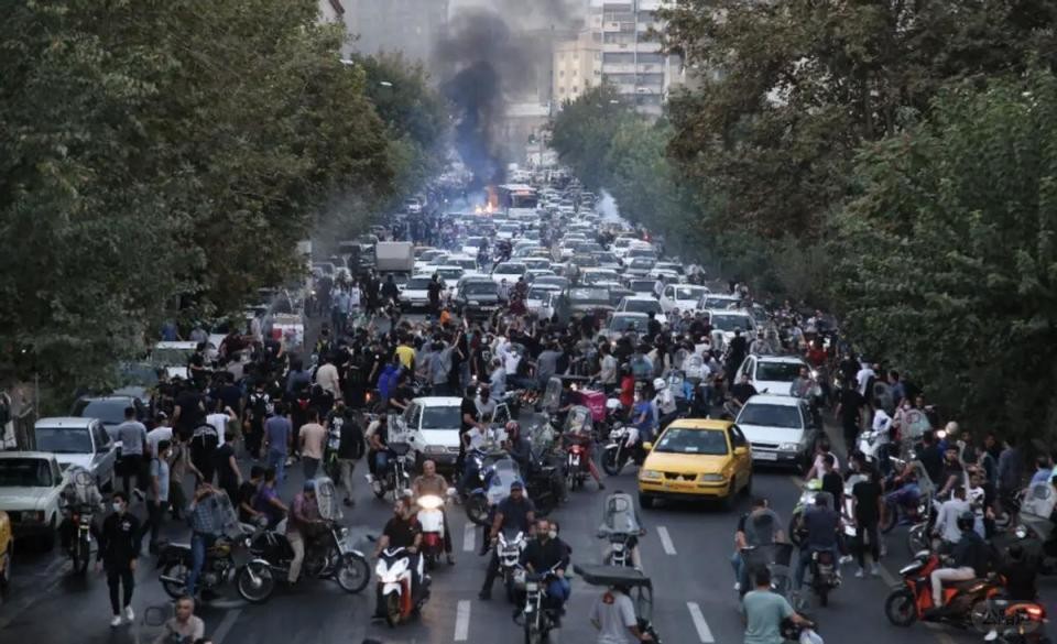 Protests Erupt Across Iran (4).jpg
