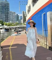 方媛晒三胎孕肚视频，光滑白嫩没有妊娠纹，靠着郭富城肩甜蜜比耶